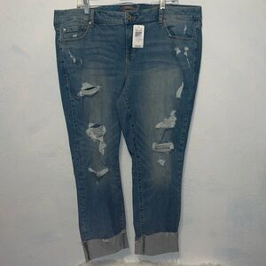 NWT Torrid Crop Boyfriend Jeans Size 18